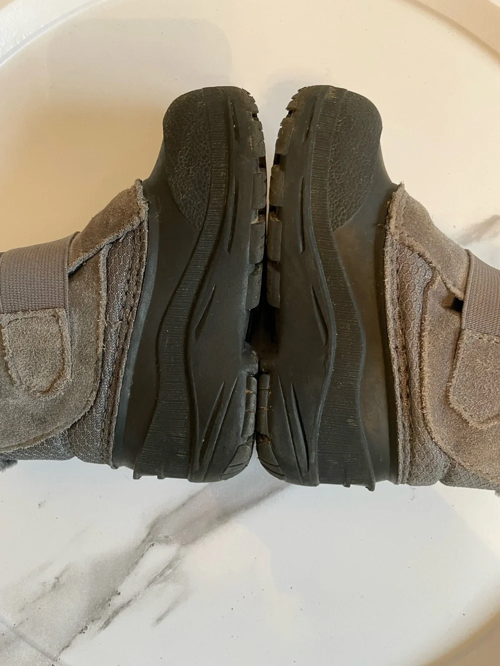 The North Face Toddler Alpenglow Il boots gray Insulated Waterproof Snow Boots 6